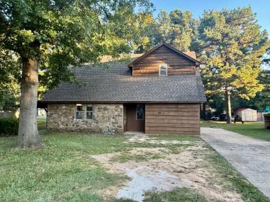 Main picture of 92 Sycamore Cir
