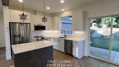 Main picture of 15218 SE Lee Ave