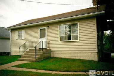 Main picture of 5 Hubbard Ln