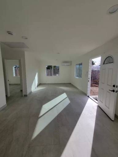 Main picture of 7522 San Miguel Ave