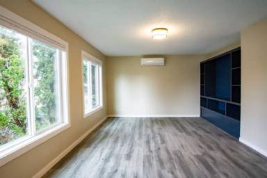 Main picture of 4149 SE 37th Ave