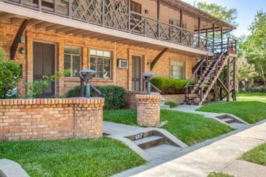 Main picture of Cedar Lodge