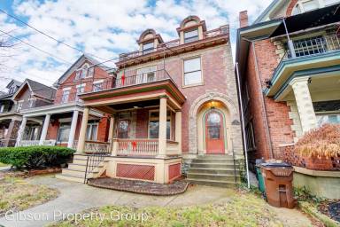 Main picture of 312 E 3rd St