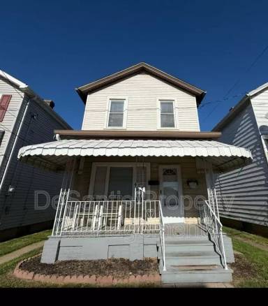 Main picture of 454 Park St