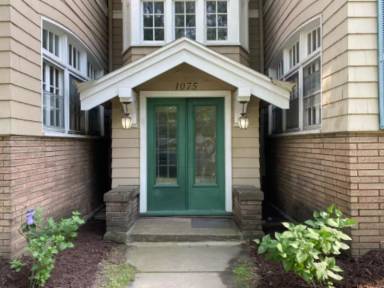 Main picture of 1075 Park Ave