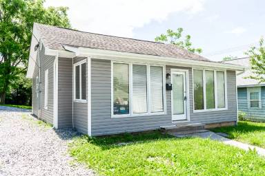 Main picture of 1013 Glider Ave