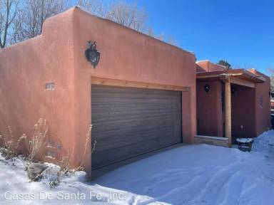 Main picture of 558 San Antonio St
