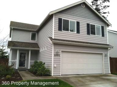 Main picture of 1001 NW Redwing Dr