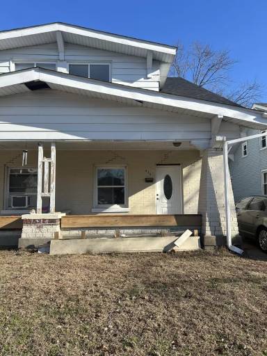 Main picture of 437 Whitelaw Ave