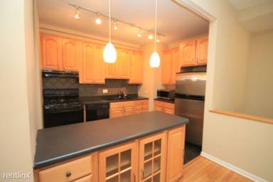 Main picture of 2215 N Clifton