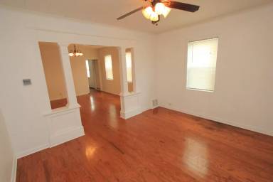 Main picture of 13 Cherry St
