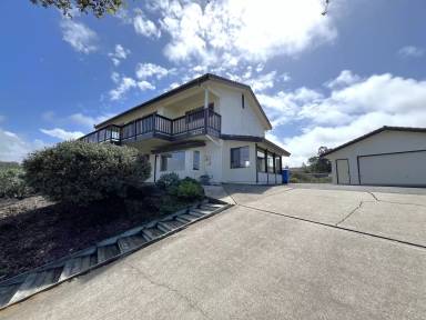Main picture of 1365 Las Encinas Dr