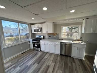 Main picture of 11 Green St E