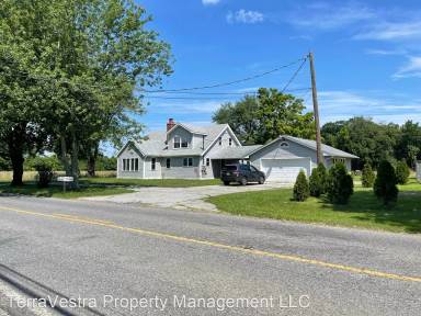 Main picture of 164 Quaker Neck Rd