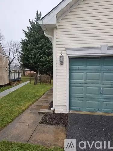Main picture of 815 Aztec Dr