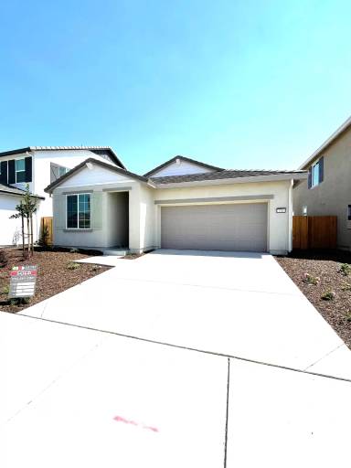 Main picture of 15284 Flycatcher Dr