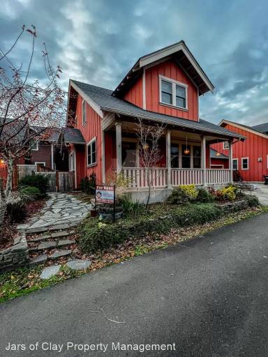 Main picture of 1404 Gwinn St E