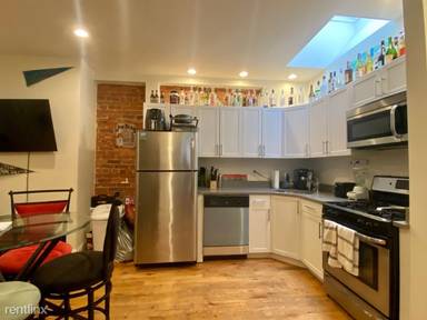 Main picture of 10 Brainerd Rd