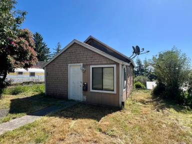 Main picture of 2759 Stanton Ave