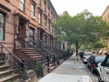 Main picture of 354 W 121st St
