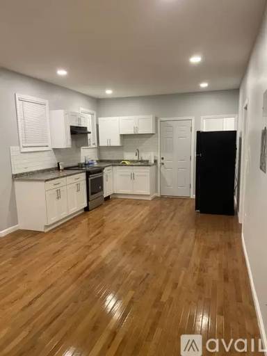 Main picture of 235 Parrott Ave