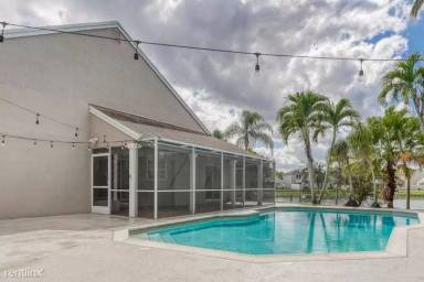 Main picture of 10791 SW 10th Pl