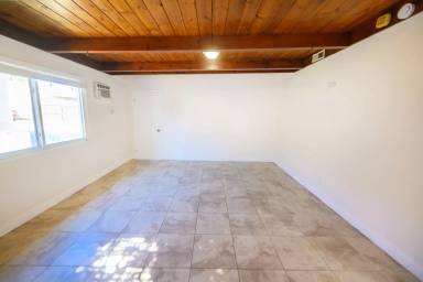 Main picture of 564 Taft Ave