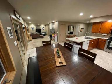 Main picture of 601 E Elm Dr