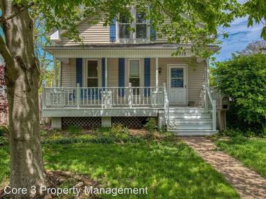 Main picture of 712 Bell St