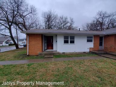 Main picture of 1105 W 11th St