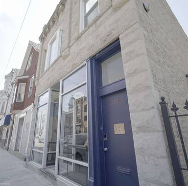 Main picture of 2911 W Belmont Ave