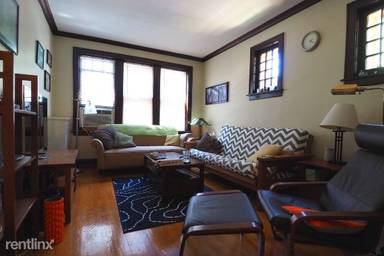 Main picture of 3323 N Wolcott Ave