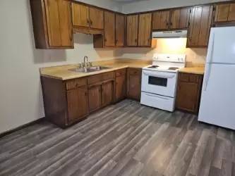 Main picture of 378 River St