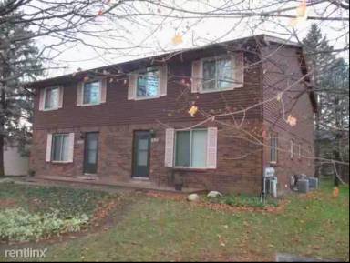 Main picture of 2213 Woodleaf St