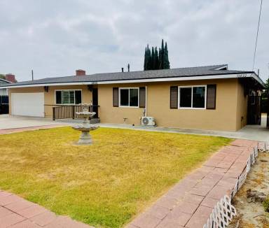 Main picture of 12022 Orangewood Ave