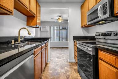 Main picture of 1644 Camden Ave