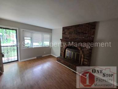 Main picture of 1105 S Leslie St