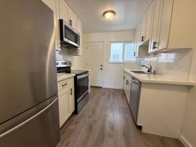 Main picture of 2037 Central Ave