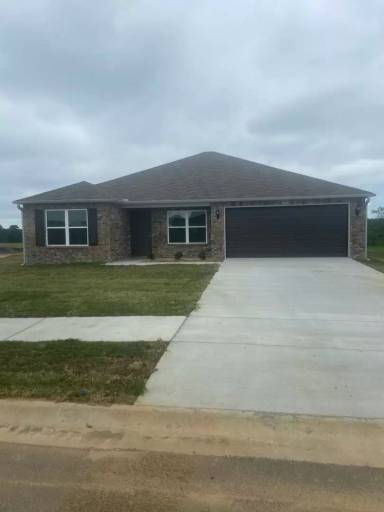 Main picture of 1915 Blake Ln