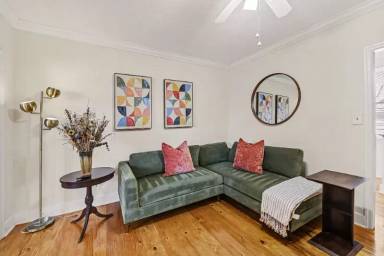 Main picture of 555 Rutledge Ave