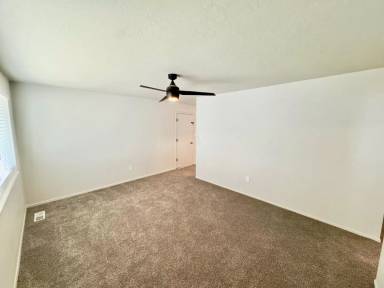 Main picture of 255 Cherry Hill Dr