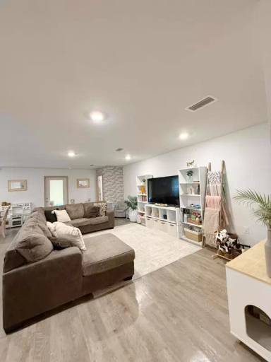 Main picture of 4865 Conner Ln