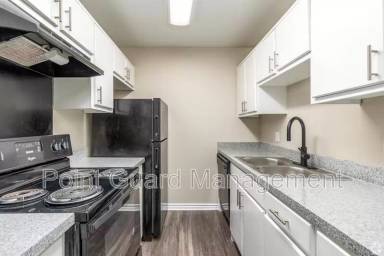 Main picture of Estrella at Kiest Apartments