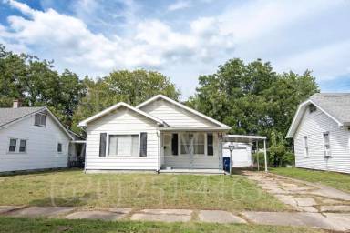 Main picture of 1320 W 6th St