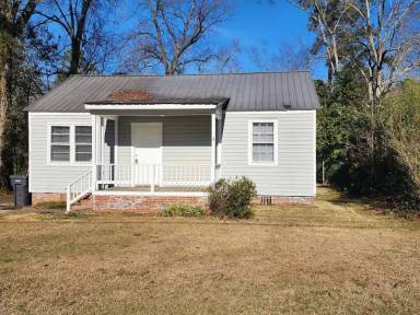Main picture of 903 Ann St
