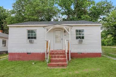Main picture of 404 Carroll St