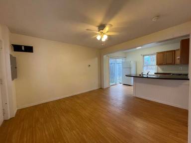 Main picture of 66 Meadow St