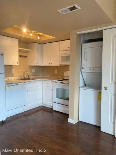 Main picture of 17094 E Tennessee Dr