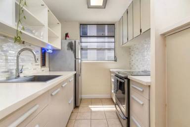 Main picture of 98-1042 Moanalua Rd