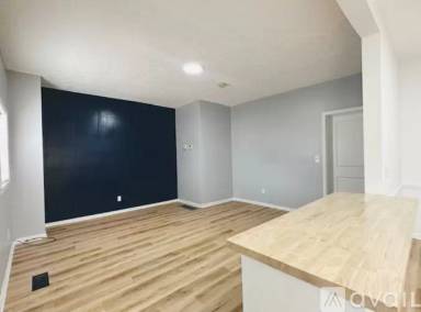 Main picture of 4692 State Rd
